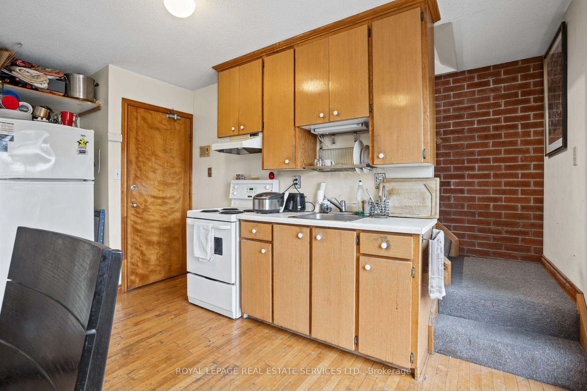 Photo 34 of 3 Harshaw Avenue, Toronto, Runnymede-Bloor West Village — HOMEH
