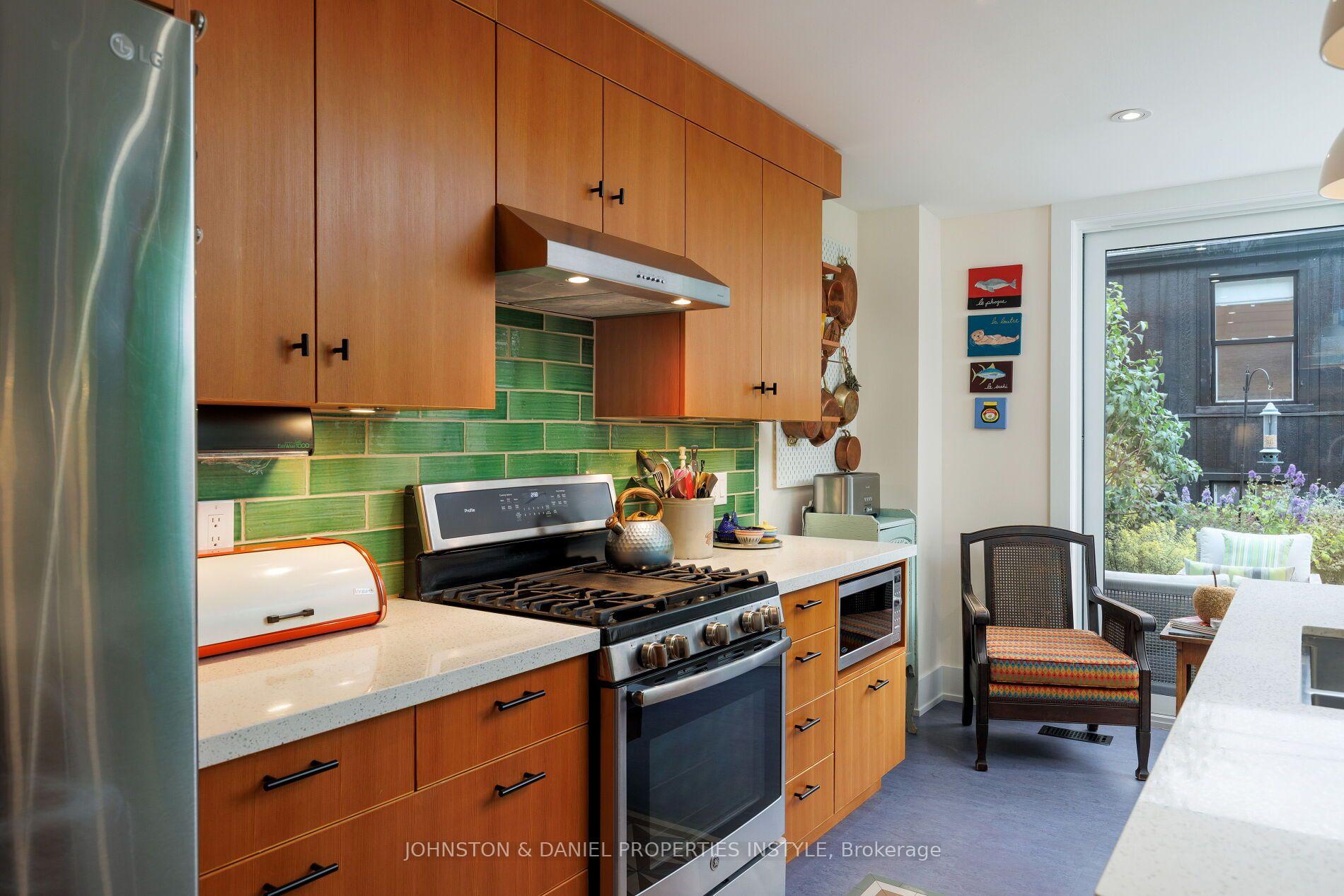 Photo 14 of 107 Winnett Avenue, Toronto, Oakwood Village — HOMEH