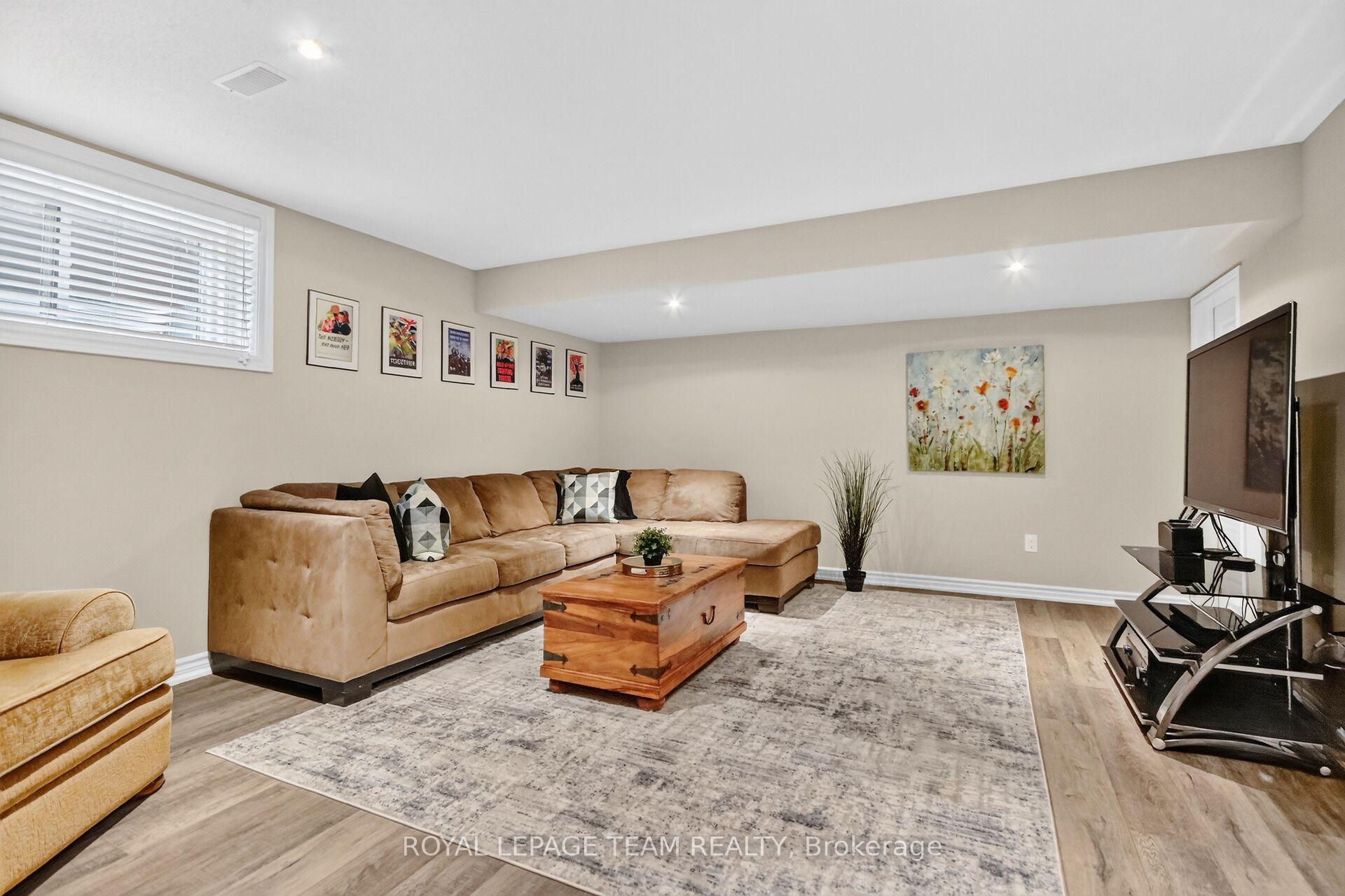 Photo 26 of 166 Mattingly Way, Ottawa, Riverside South/Gloucester Glen — HOMEH