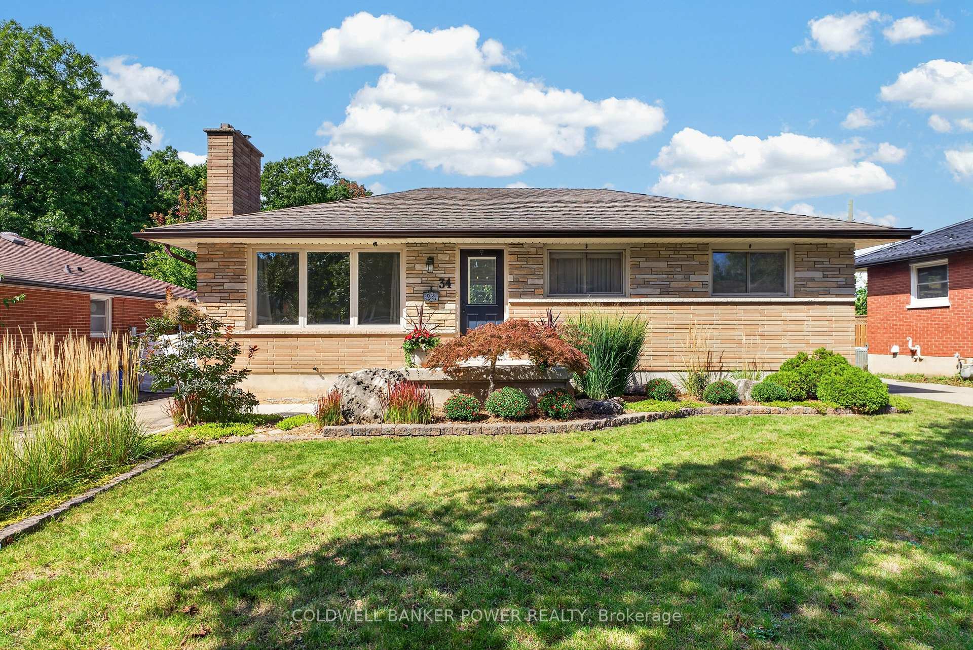 Photo of 34 Algonquin Crescent