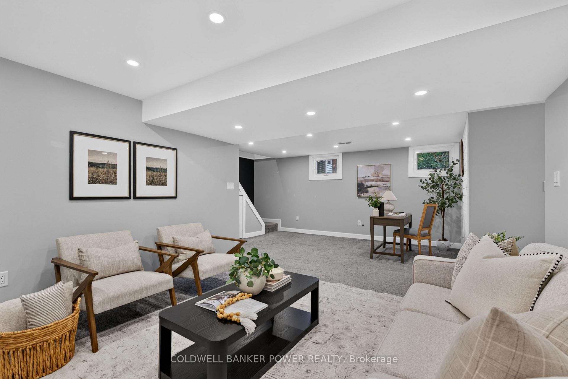 Photo 29 of 34 Algonquin Crescent, London, East O — HOMEH