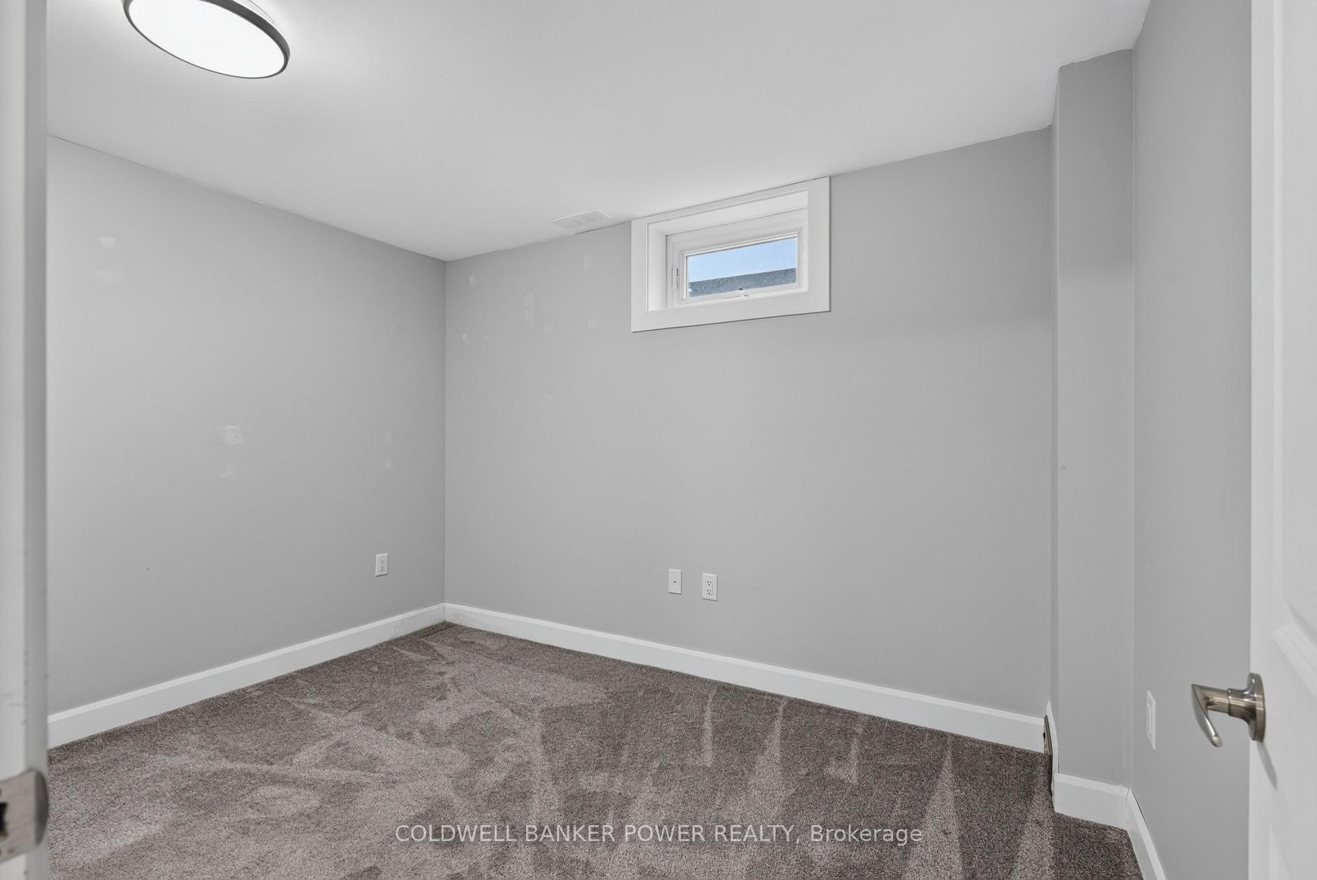 Photo 34 of 34 Algonquin Crescent, London, East O — HOMEH