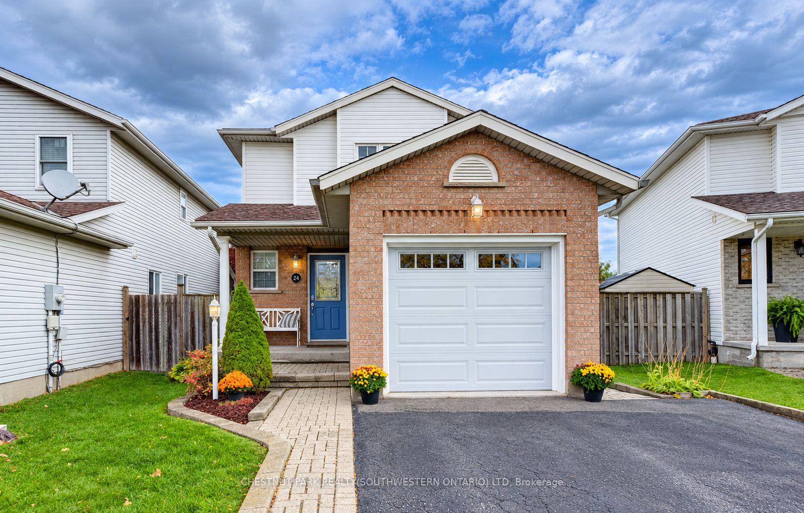 Photo 1 of 24 White Sands Court, Kitchener, Laurentian Hills/Country Hills W — HOMEH