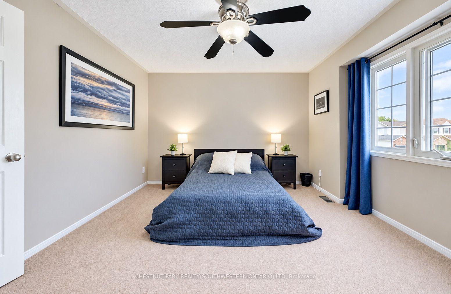 Photo 20 of 24 White Sands Court, Kitchener, Laurentian Hills/Country Hills W — HOMEH