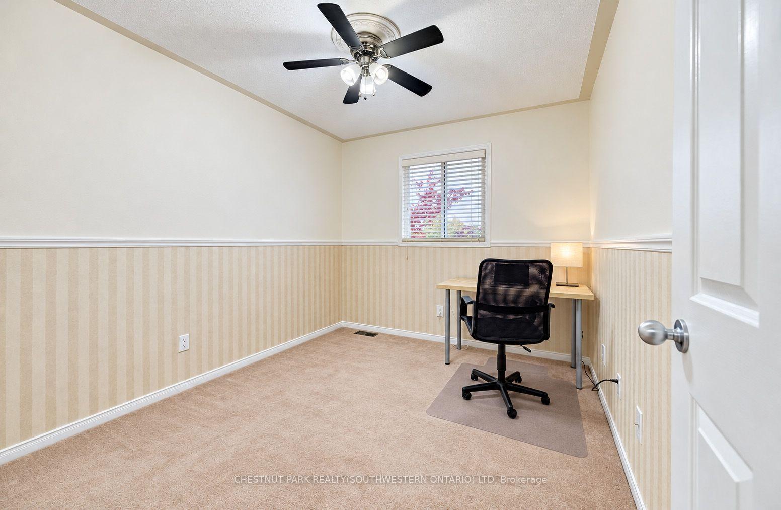 Photo 23 of 24 White Sands Court, Kitchener, Laurentian Hills/Country Hills W — HOMEH