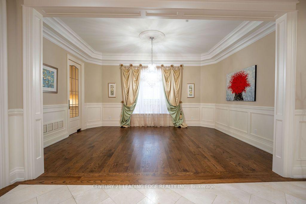 Photo 13 of 312 Parkview Avenue, North York, Willowdale East — HOMEH