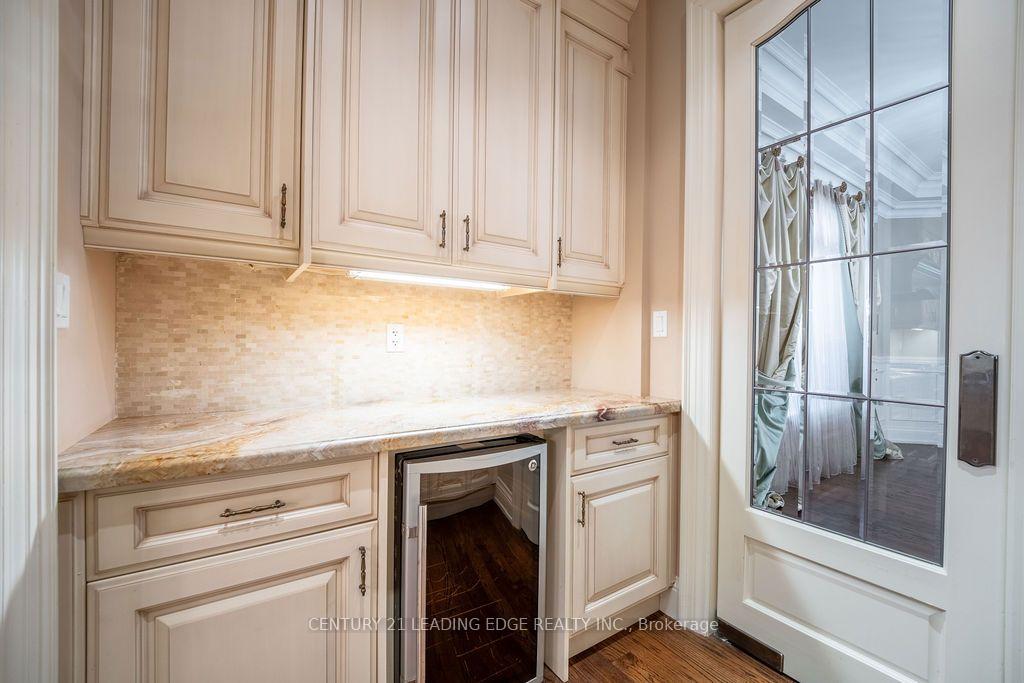 Photo 24 of 312 Parkview Avenue, North York, Willowdale East — HOMEH