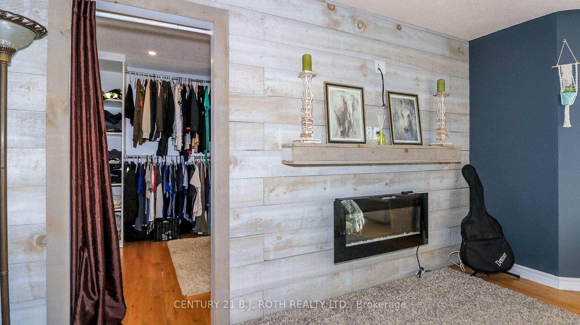 Photo 14 of 61 Barwick Drive W, Barrie, West Bayfield — HOMEH
