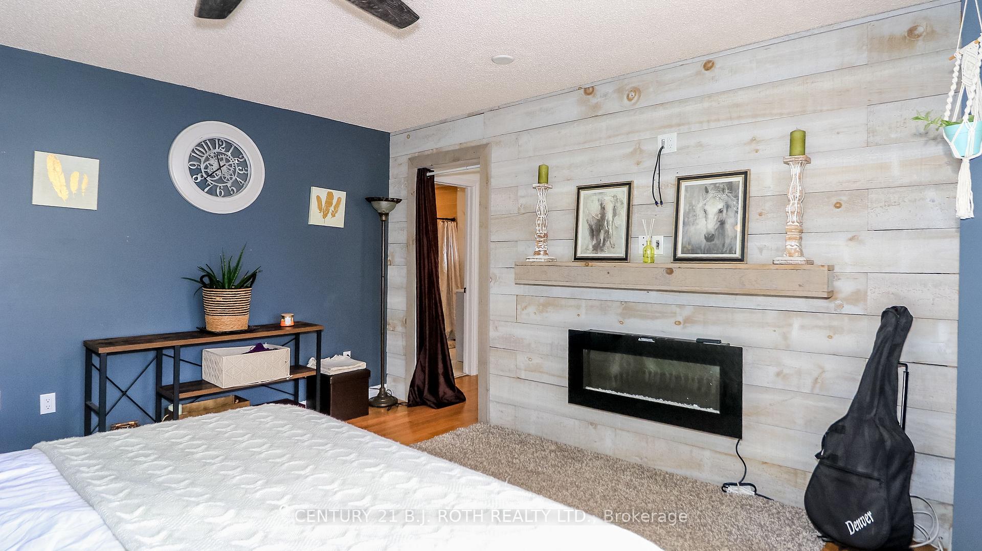 Photo 15 of 61 Barwick Drive W, Barrie, West Bayfield — HOMEH