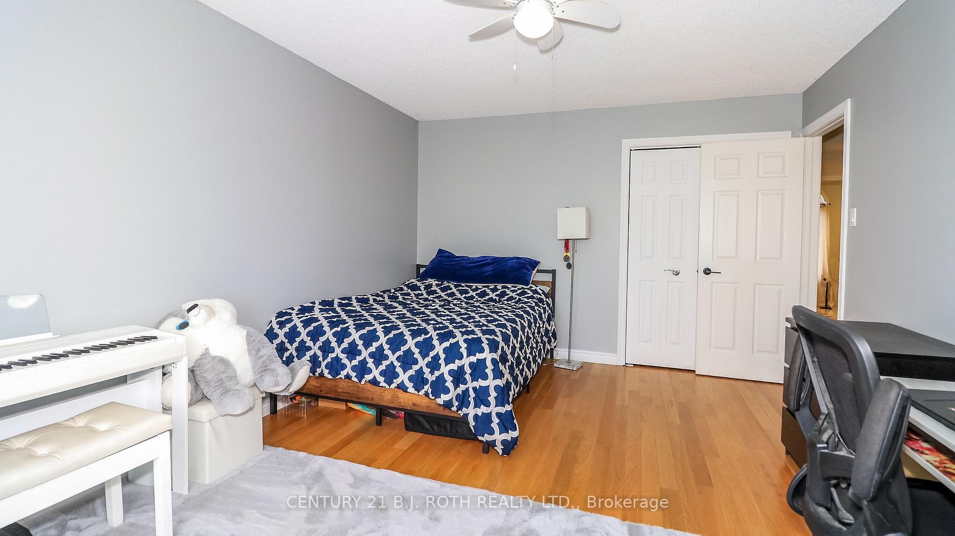 Photo 18 of 61 Barwick Drive W, Barrie, West Bayfield — HOMEH