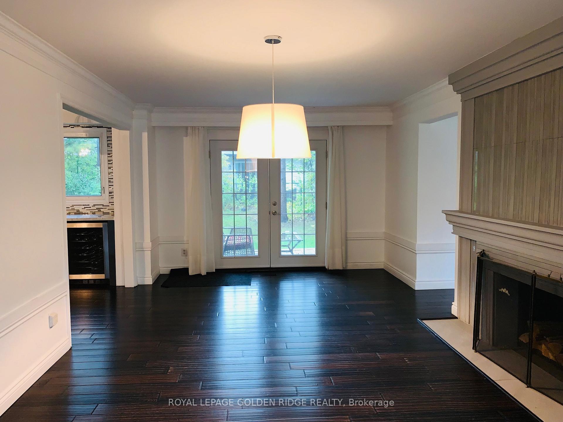 Photo 7 of 121 Castle Crescent, Oakville, Ford — HOMEH