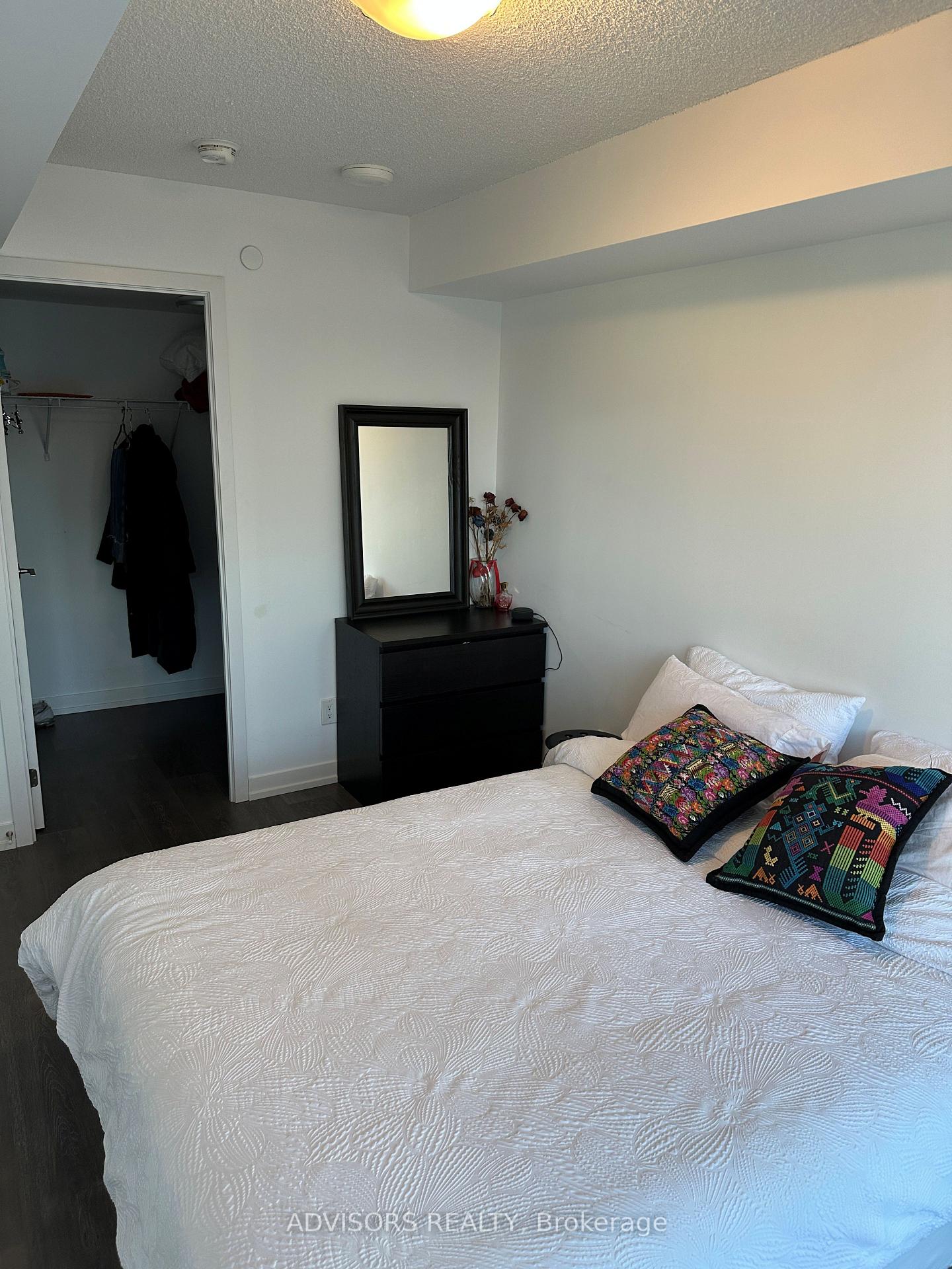 Photo 8 of Unit 2402, 125 Redpath Avenue, Toronto, Mount Pleasant West — HOMEH