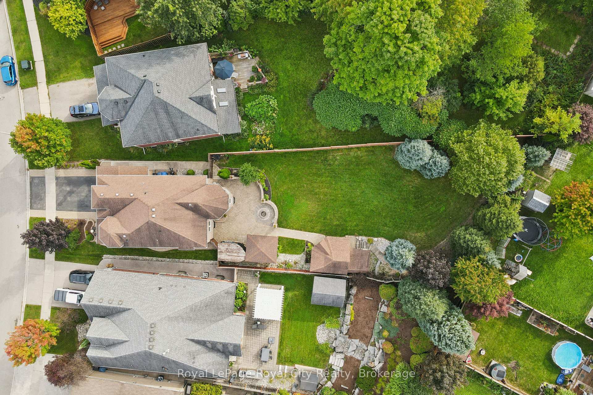 Photo 7 of 26 Frasson Drive, Guelph, Grange Road — HOMEH