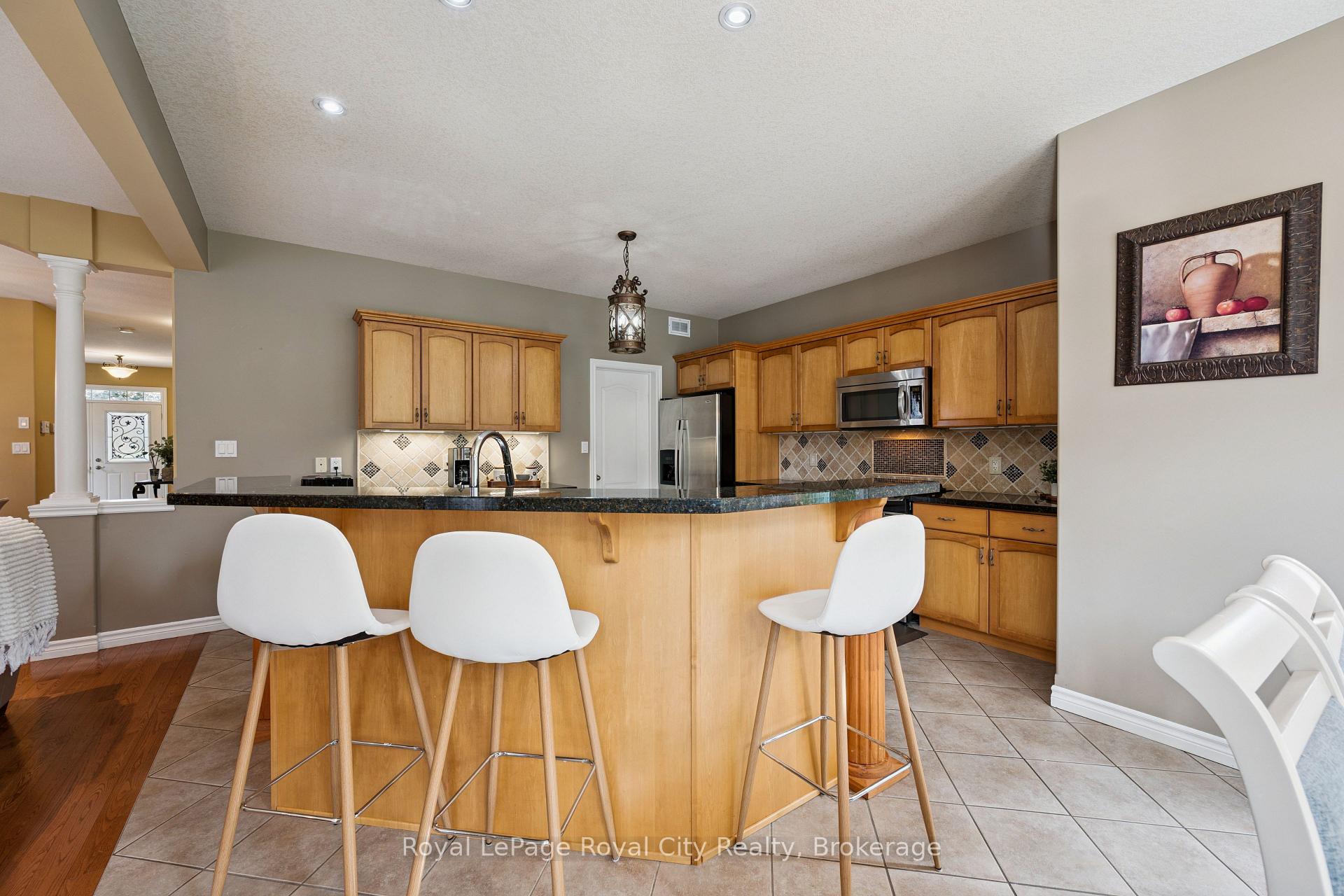 Photo 15 of 26 Frasson Drive, Guelph, Grange Road — HOMEH