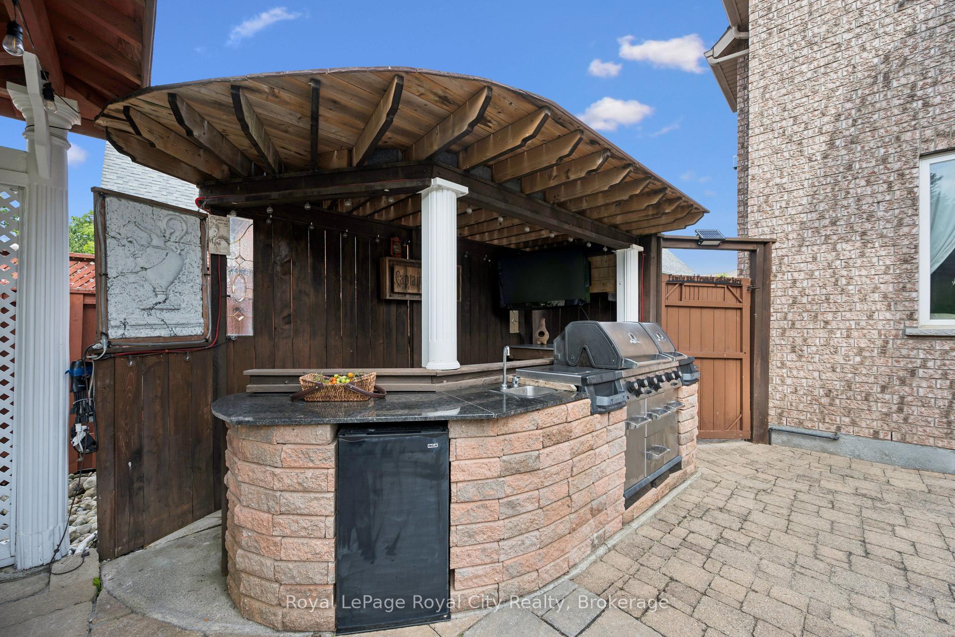 Photo 38 of 26 Frasson Drive, Guelph, Grange Road — HOMEH