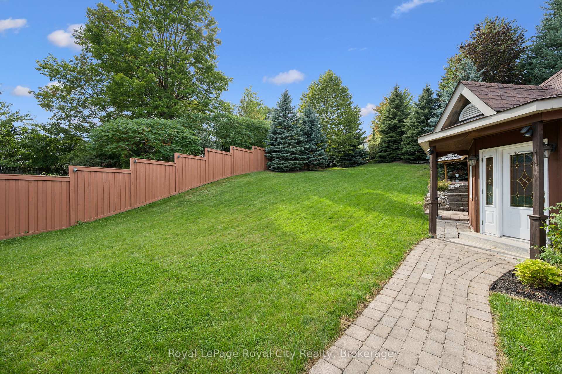 Photo 40 of 26 Frasson Drive, Guelph, Grange Road — HOMEH