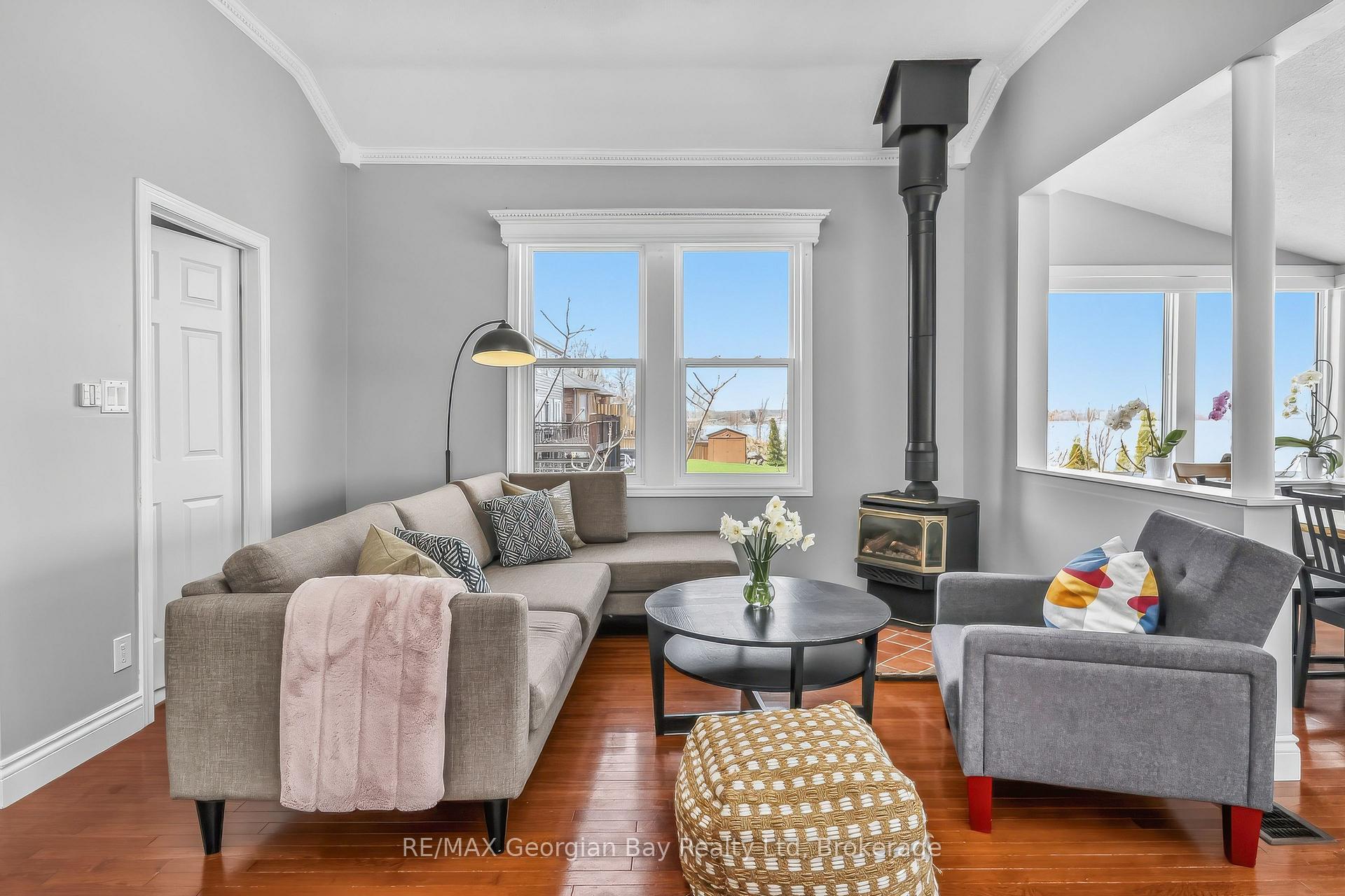 Photo 15 of 12 Robins Point Road, Tay, Victoria Harbour — HOMEH