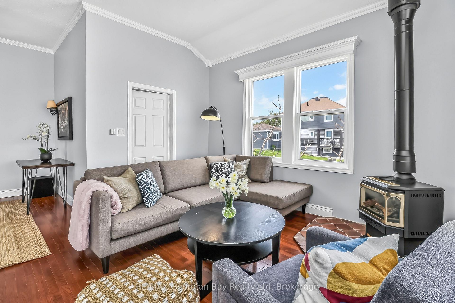 Photo 16 of 12 Robins Point Road, Tay, Victoria Harbour — HOMEH