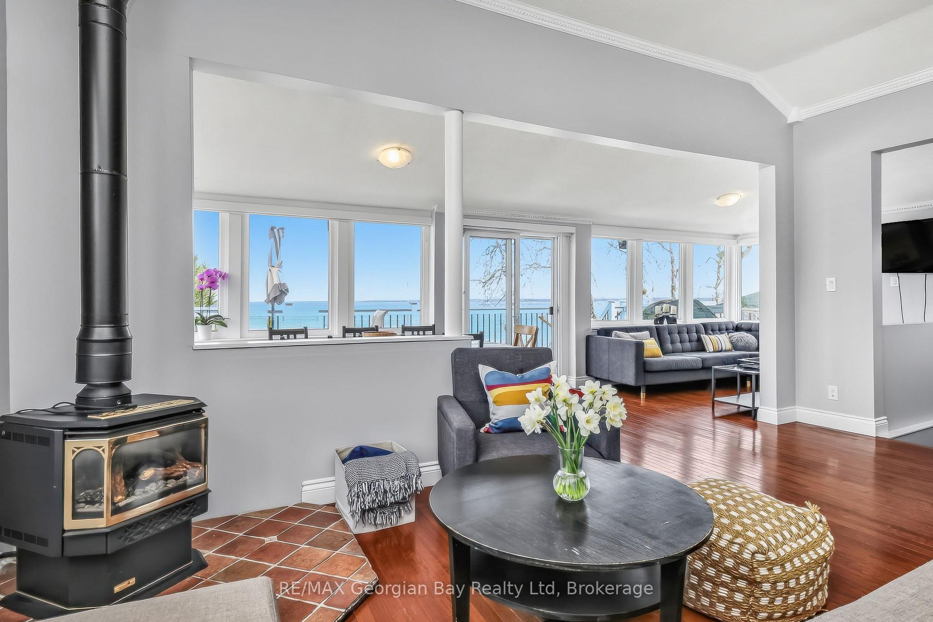 Photo 17 of 12 Robins Point Road, Tay, Victoria Harbour — HOMEH