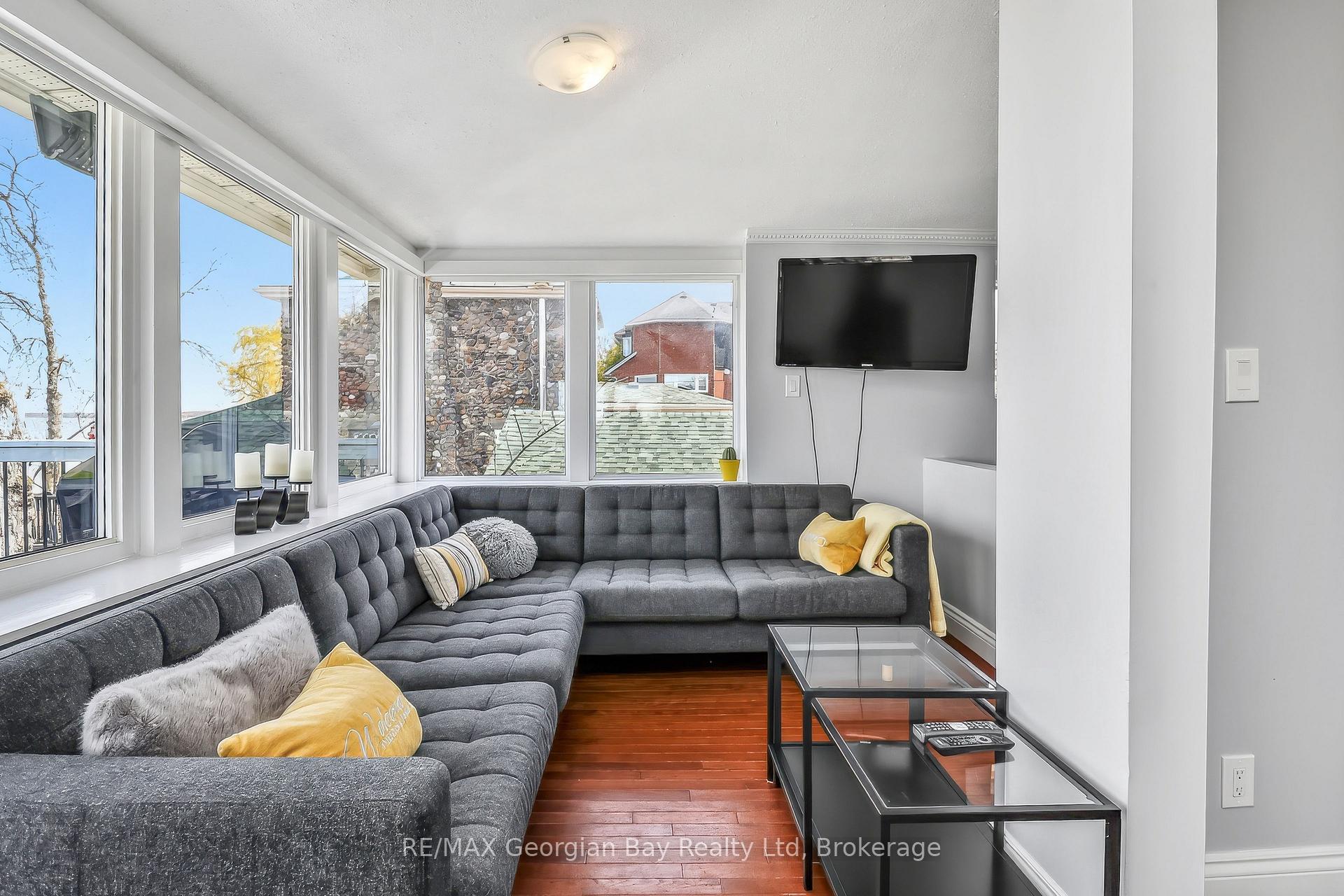 Photo 21 of 12 Robins Point Road, Tay, Victoria Harbour — HOMEH