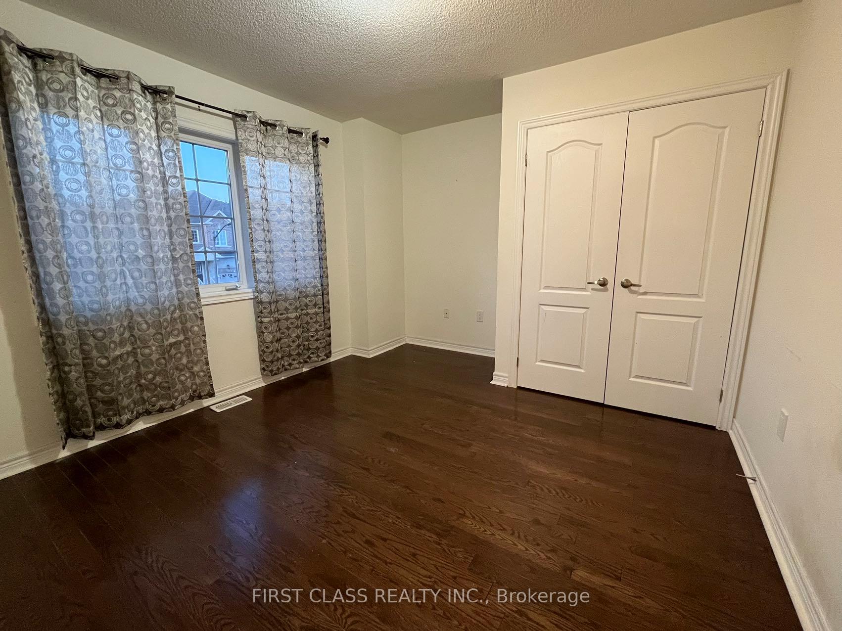 Photo 12 of 69 Promenade Drive, Whitby, Taunton North — HOMEH