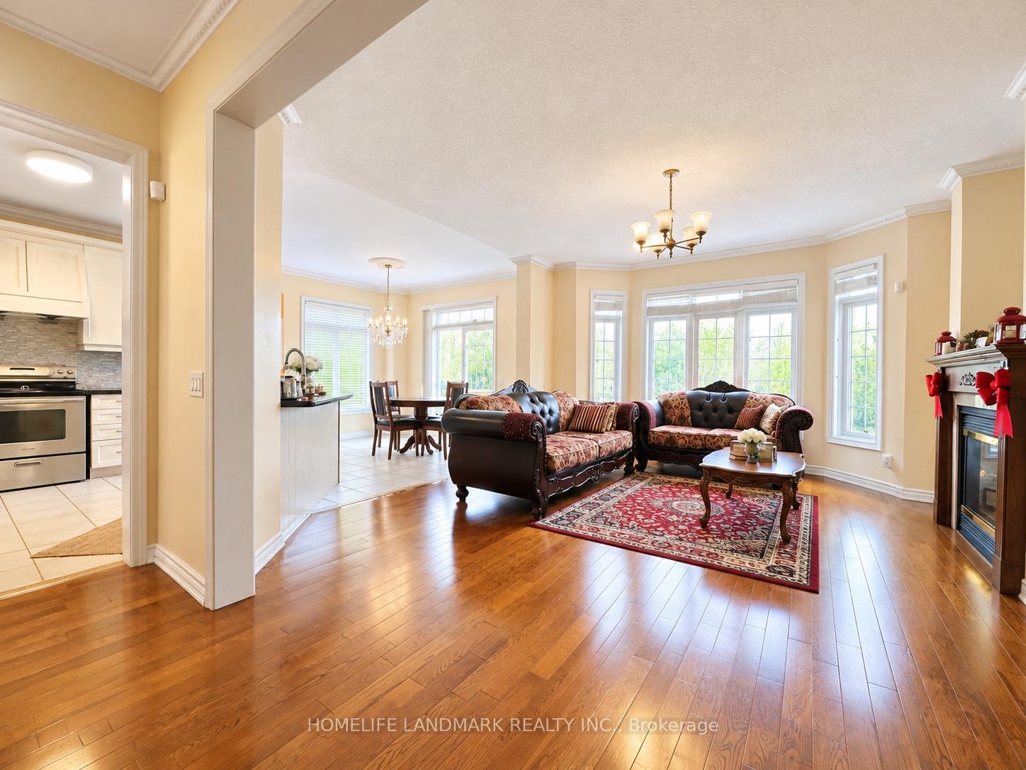 Photo 3 of 37 Brass Drive, Richmond Hill, Jefferson — HOMEH