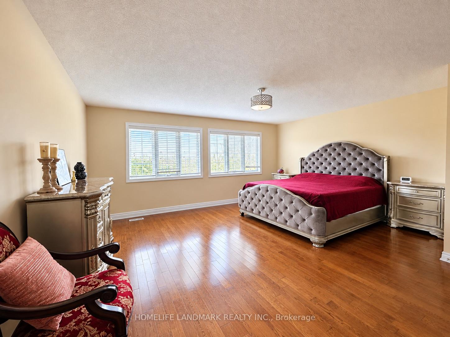 Photo 4 of 37 Brass Drive, Richmond Hill, Jefferson — HOMEH
