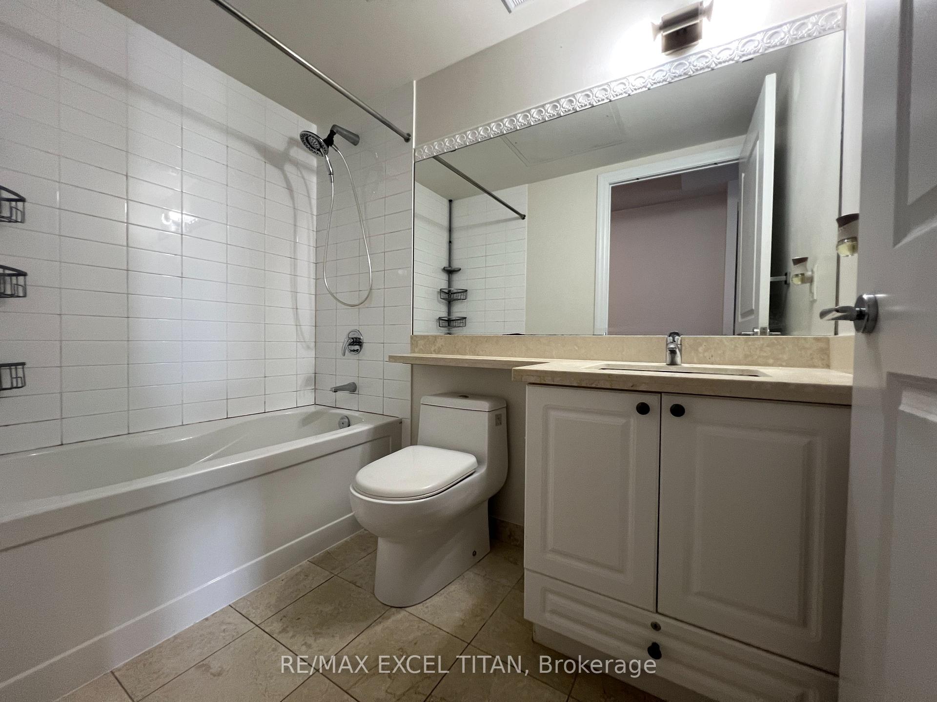 Photo 7 of Unit 607, 111 Upper Duke Crescent, Markham, Unionville — HOMEH