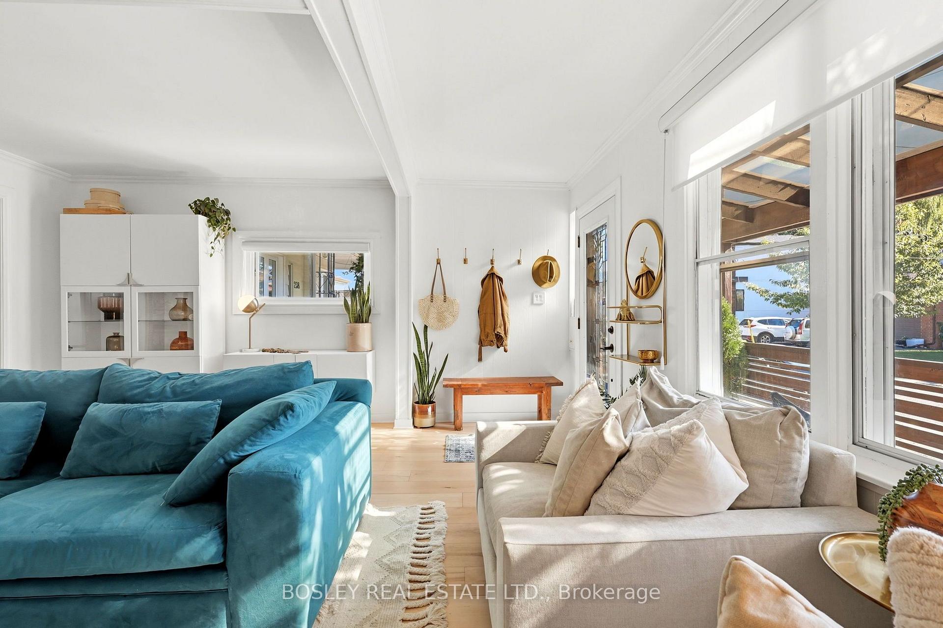 Photo 14 of 236 Virginia Avenue, Toronto, Woodbine-Lumsden — HOMEH