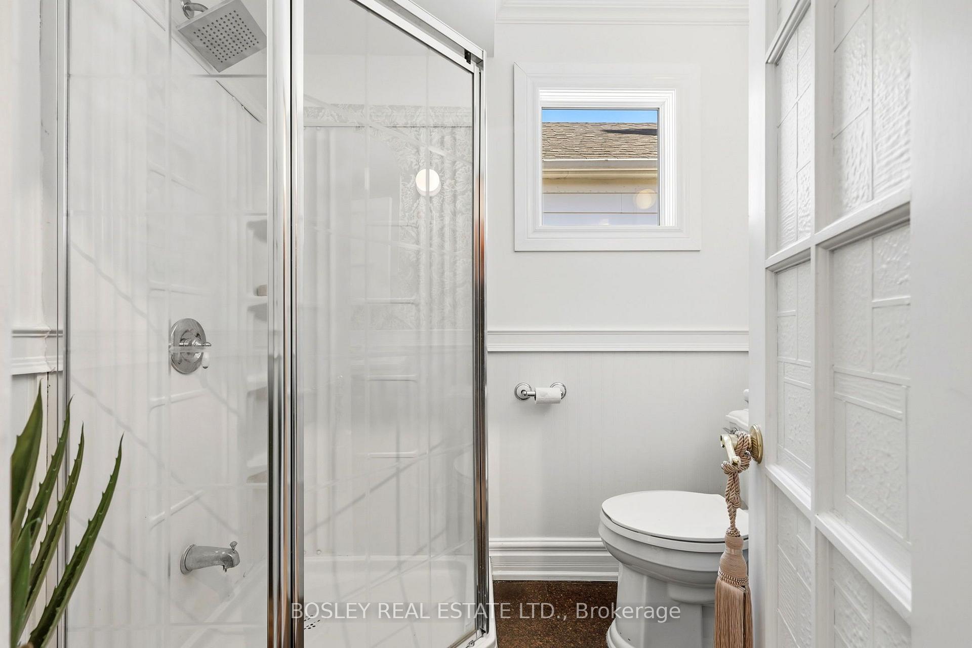 Photo 23 of 236 Virginia Avenue, Toronto, Woodbine-Lumsden — HOMEH