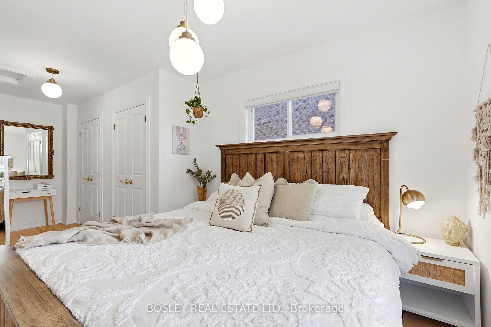 Photo 27 of 236 Virginia Avenue, Toronto, Woodbine-Lumsden — HOMEH