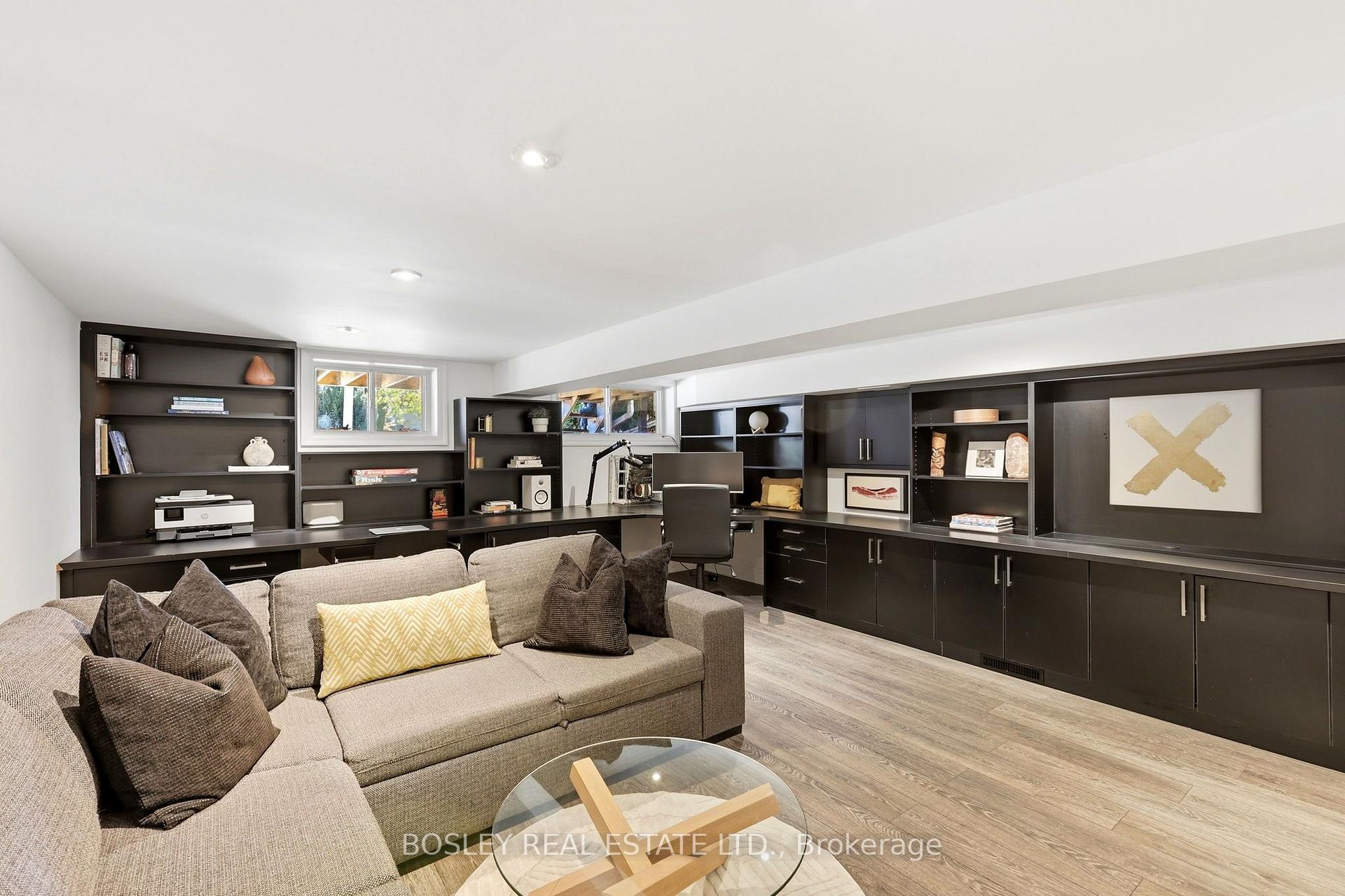 Photo 34 of 236 Virginia Avenue, Toronto, Woodbine-Lumsden — HOMEH