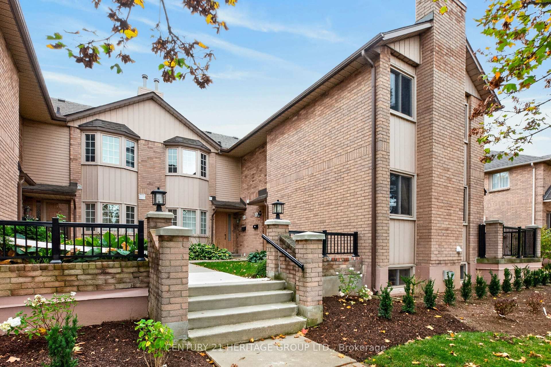 Photo 1 of Unit 15, 38 Elora Drive, Hamilton, Fessenden — HOMEH