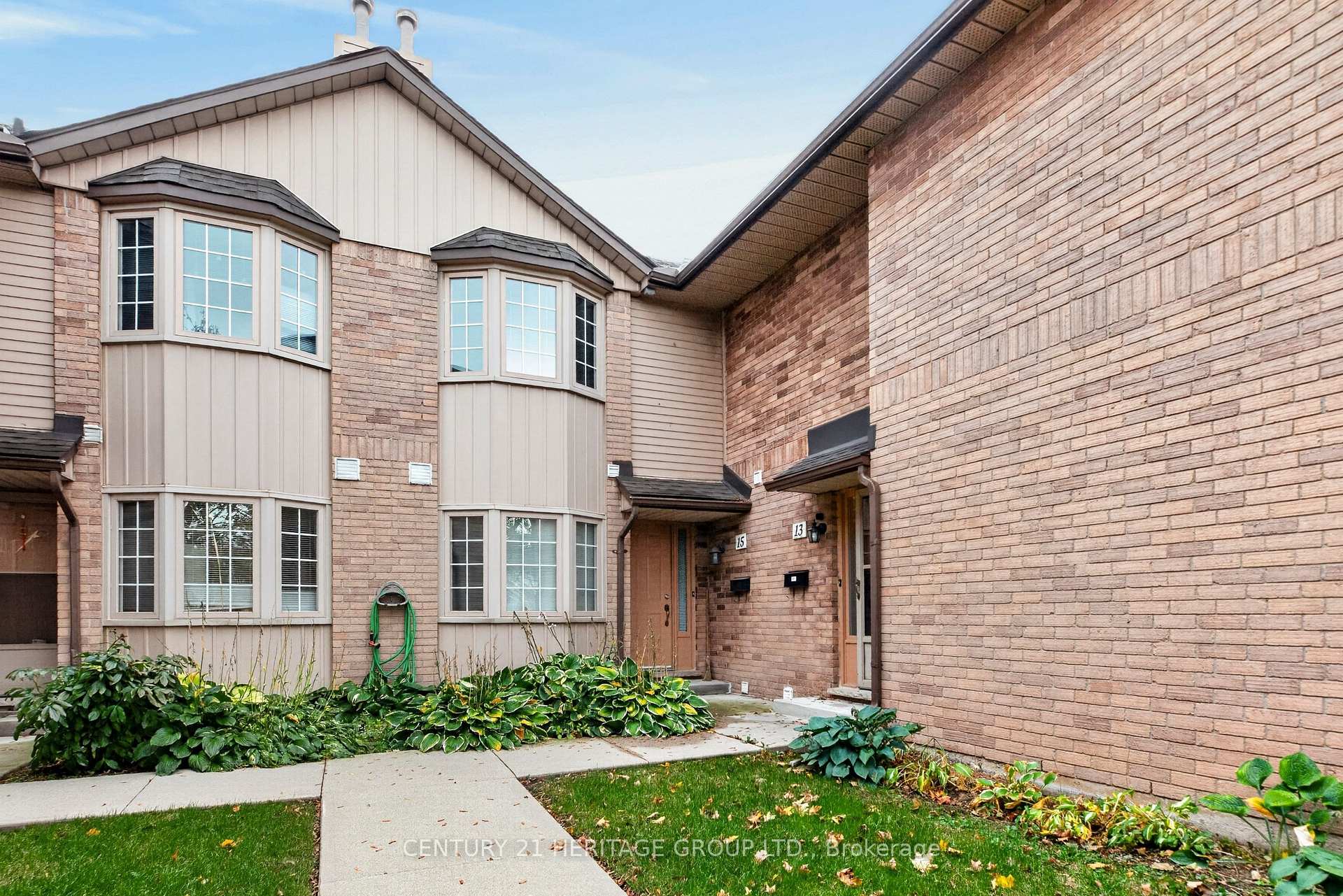 Photo 2 of Unit 15, 38 Elora Drive, Hamilton, Fessenden — HOMEH
