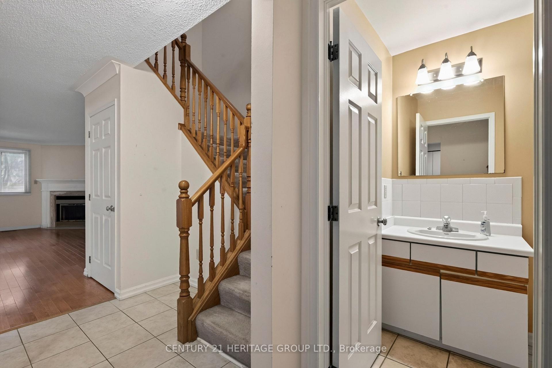 Photo 7 of Unit 15, 38 Elora Drive, Hamilton, Fessenden — HOMEH