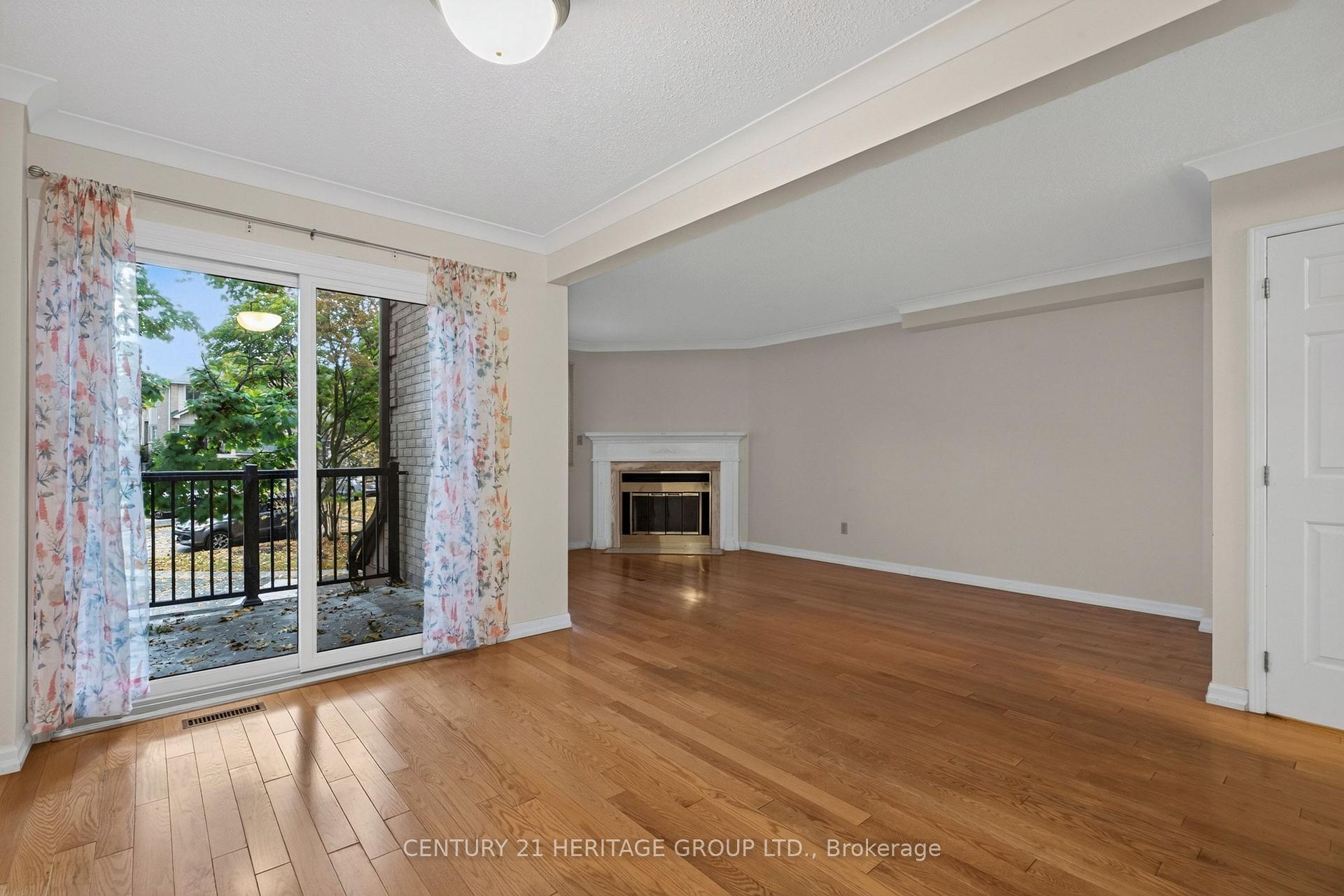 Photo 10 of Unit 15, 38 Elora Drive, Hamilton, Fessenden — HOMEH