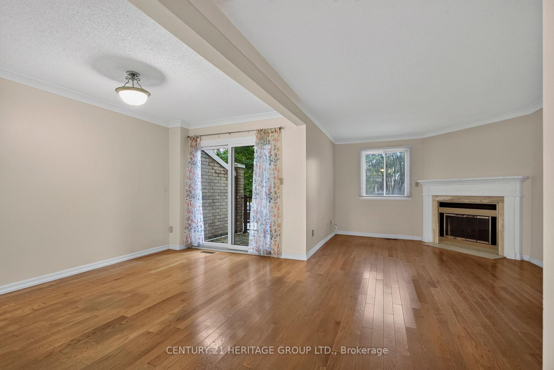 Photo 11 of Unit 15, 38 Elora Drive, Hamilton, Fessenden — HOMEH