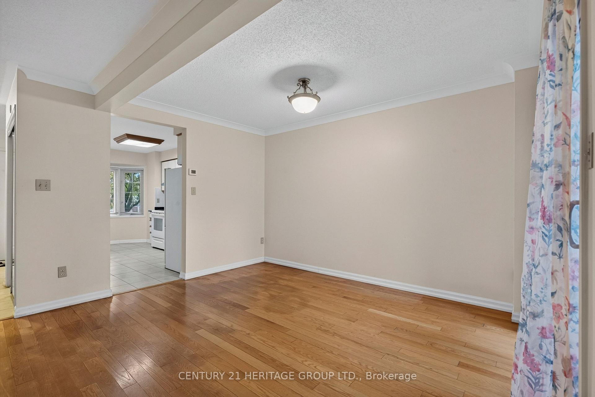 Photo 14 of Unit 15, 38 Elora Drive, Hamilton, Fessenden — HOMEH