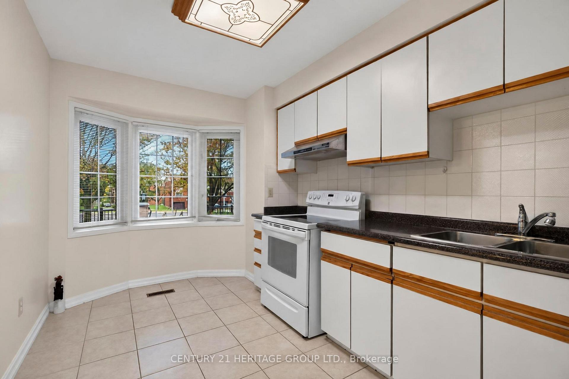 Photo 16 of Unit 15, 38 Elora Drive, Hamilton, Fessenden — HOMEH