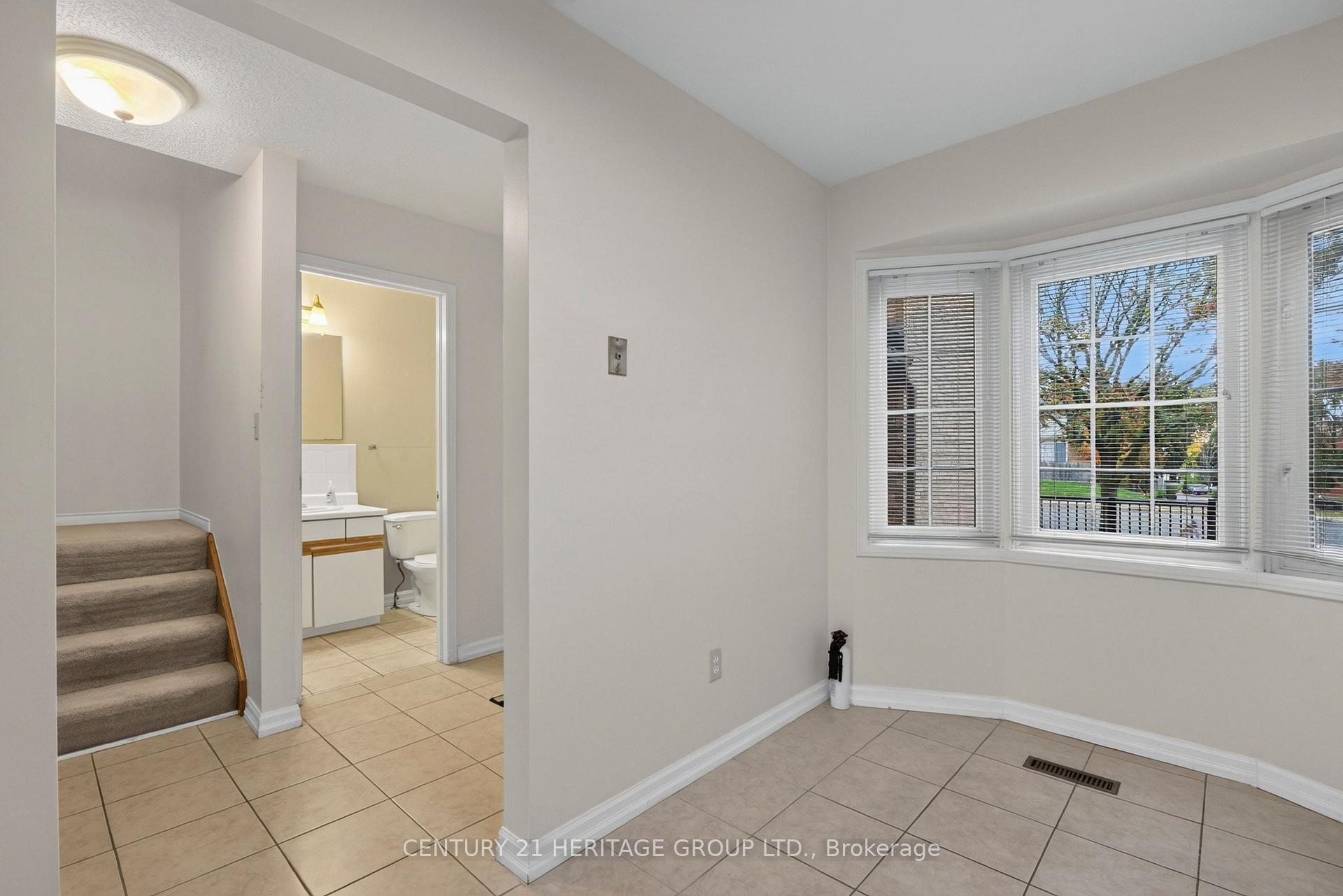 Photo 19 of Unit 15, 38 Elora Drive, Hamilton, Fessenden — HOMEH