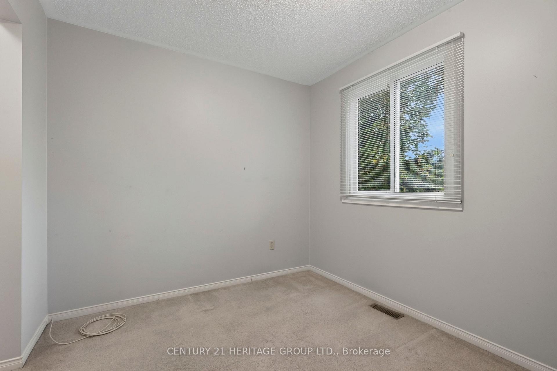 Photo 25 of Unit 15, 38 Elora Drive, Hamilton, Fessenden — HOMEH