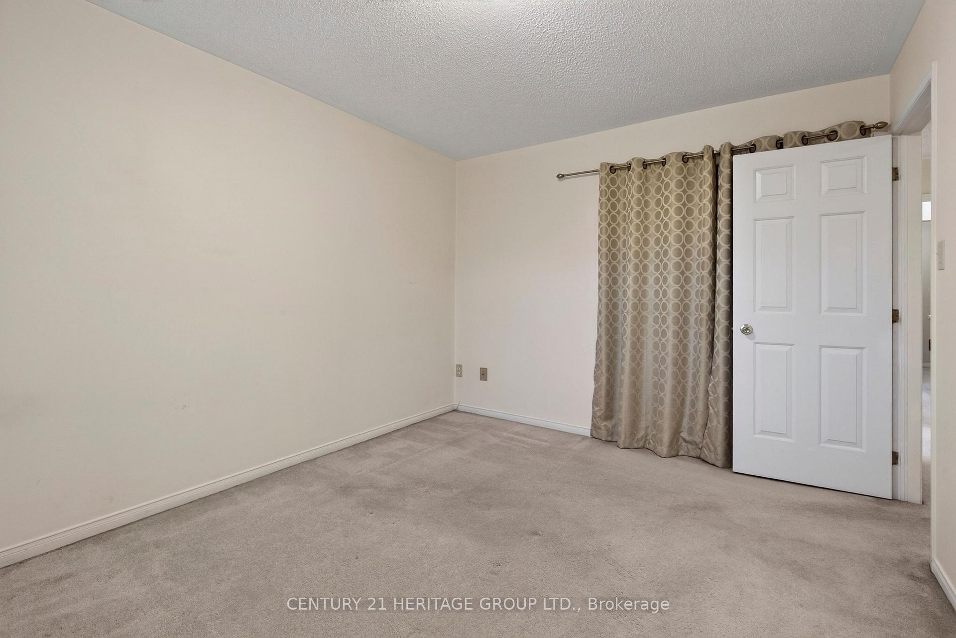 Photo 36 of Unit 15, 38 Elora Drive, Hamilton, Fessenden — HOMEH