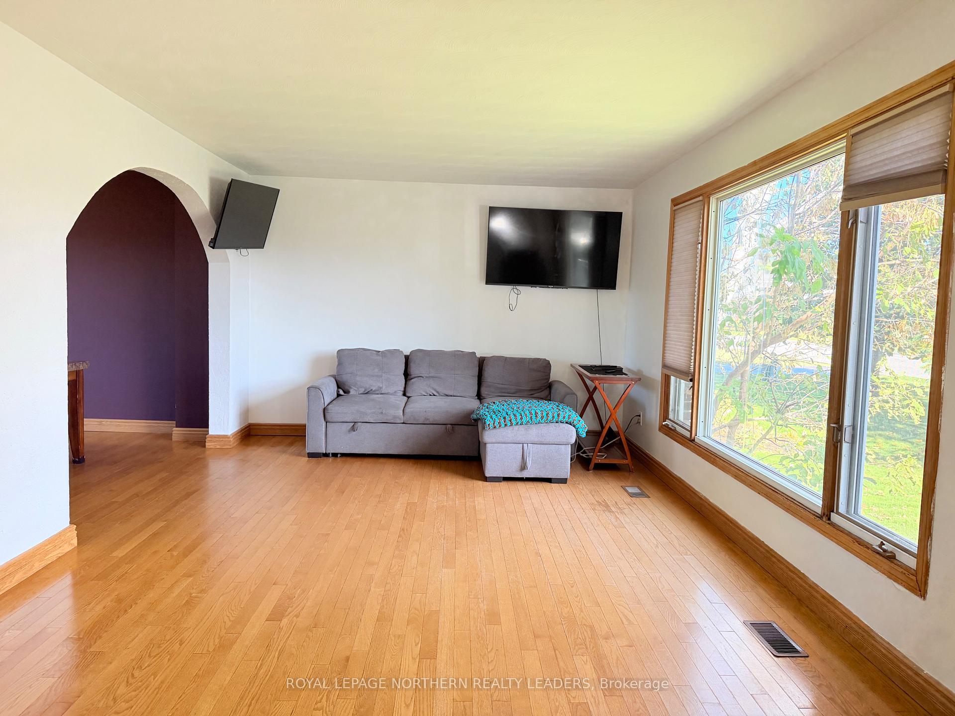 Photo 2 of 691 Birch Street S, Timmins, TS - SE — HOMEH
