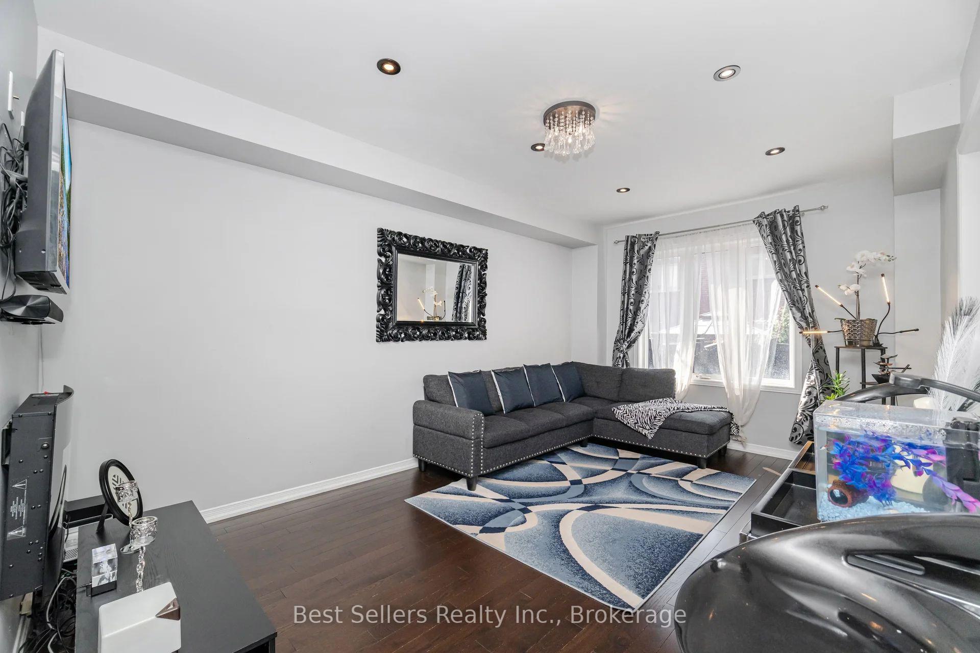 Photo 10 of 416 Duncan Lane, Milton, Scott — HOMEH