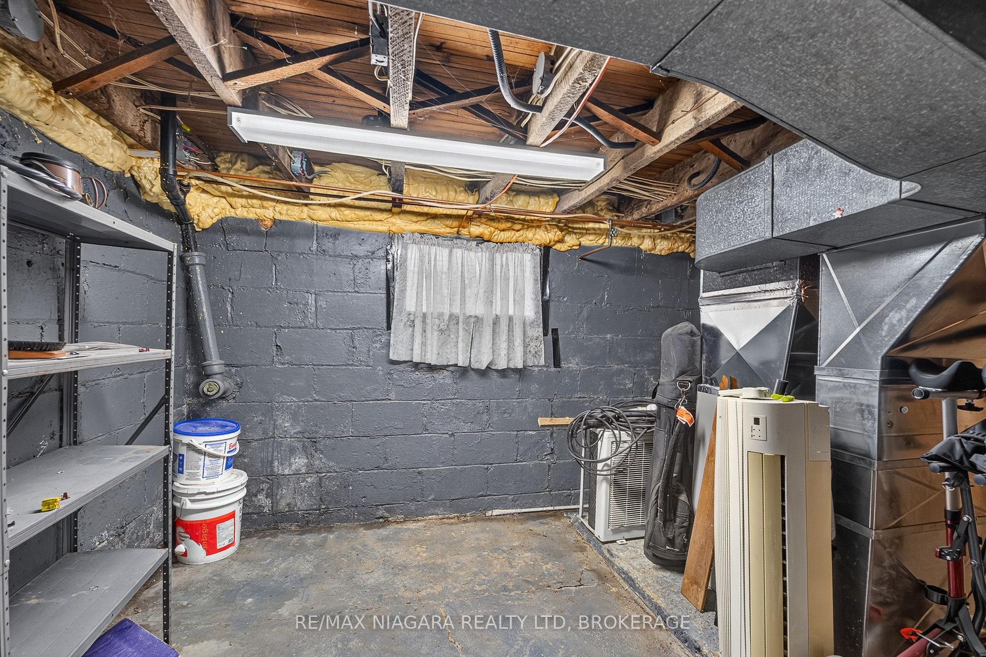 Photo 34 of 44 Lowell Avenue, St. Catharines, Downtown — HOMEH