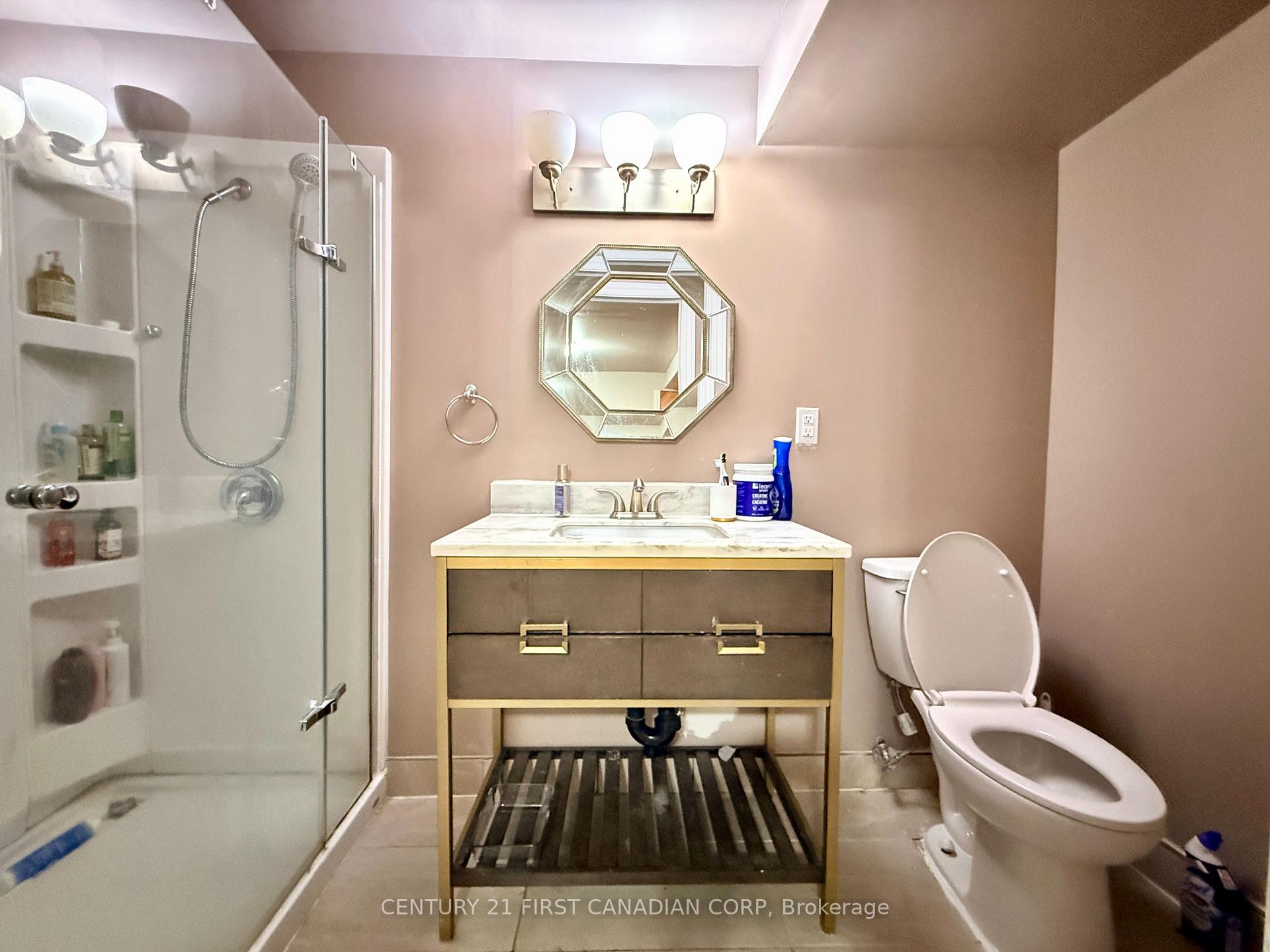 Photo 32 of 26 Colonial Crescent, London, North M — HOMEH