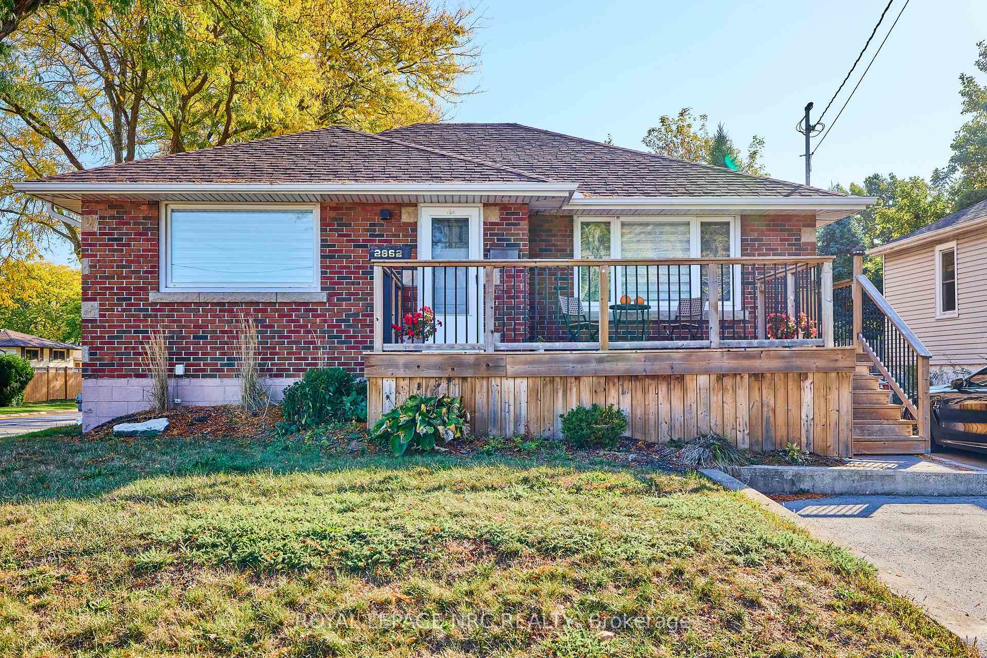 Photo of 2862 Dorchester Road