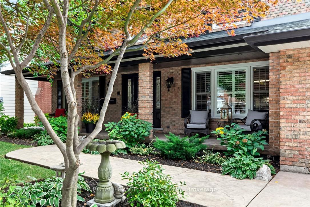 Photo 2 of 29 Woodside Drive, Hamilton, Sherwood — HOMEH