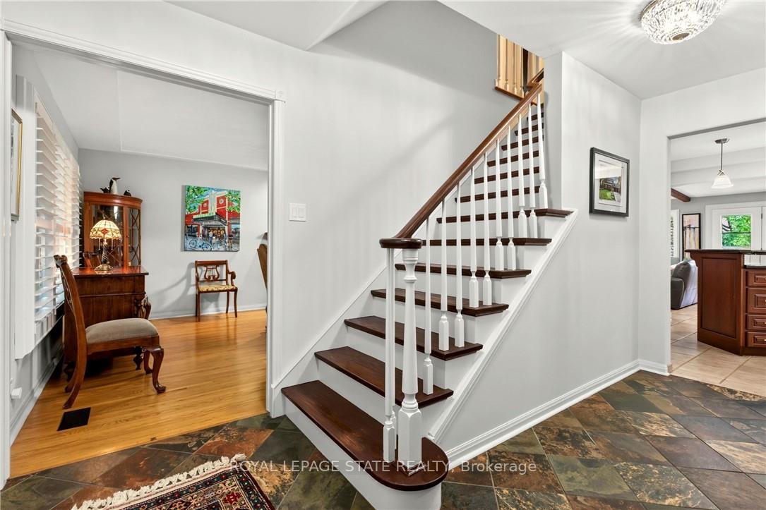 Photo 3 of 29 Woodside Drive, Hamilton, Sherwood — HOMEH