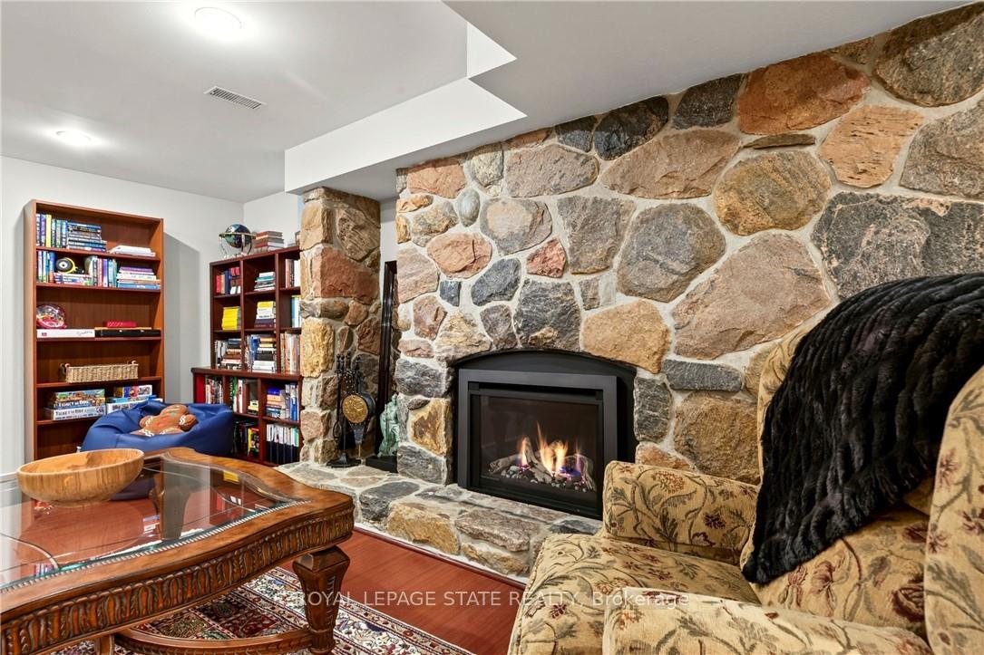 Photo 29 of 29 Woodside Drive, Hamilton, Sherwood — HOMEH